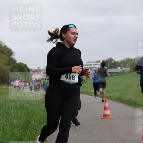 04.05.2025 - 8. Wedeler Halbmarathon Yannick Fuchs http://msf.ph/oto/7829339 04.05.2025 11:17:30 Laufen 498 meine-sportfotos.de