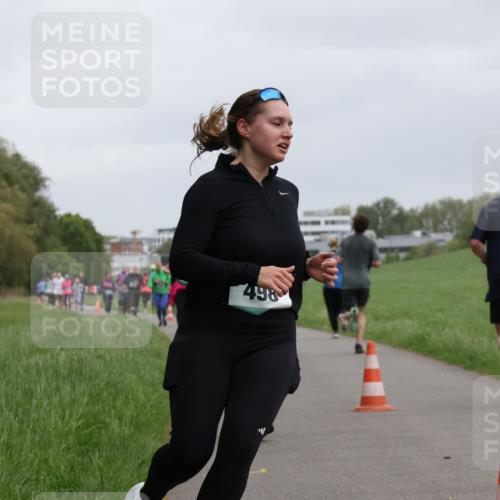 04.05.2025 - 8. Wedeler Halbmarathon Yannick Fuchs http://msf.ph/oto/7829342 04.05.2025 11:17:30 Laufen 498 meine-sportfotos.de