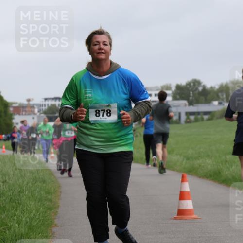 04.05.2025 - 8. Wedeler Halbmarathon Yannick Fuchs http://msf.ph/oto/7829364 04.05.2025 11:17:31 Laufen 916, 878 meine-sportfotos.de