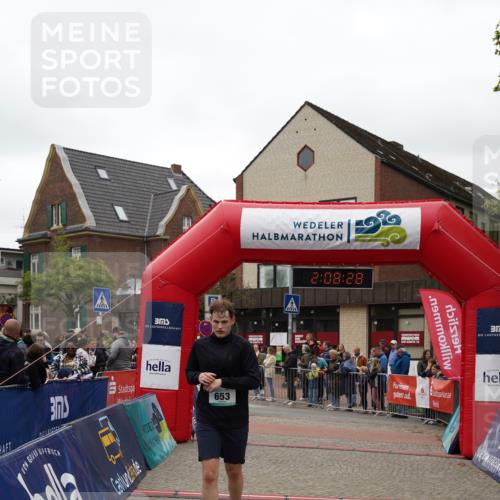 04.05.2025 - 8. Wedeler Halbmarathon Felixshl http://msf.ph/oto/7829397 04.05.2025 12:08:26 Ziel 653 meine-sportfotos.de