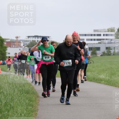 04.05.2025 - 8. Wedeler Halbmarathon Yannick Fuchs http://msf.ph/oto/7829413 04.05.2025 11:17:34 Laufen 637, 916, 1060, 0, 1170 meine-sportfotos.de