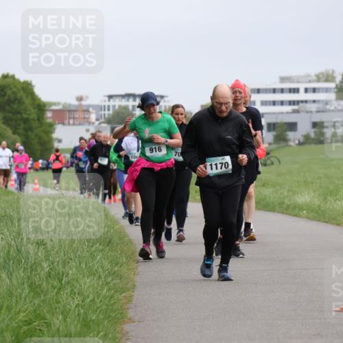 04.05.2025 - 8. Wedeler Halbmarathon Yannick Fuchs http://msf.ph/oto/7829427 04.05.2025 11:17:35 Laufen 4000, 916, 106, 70, 1170 meine-sportfotos.de