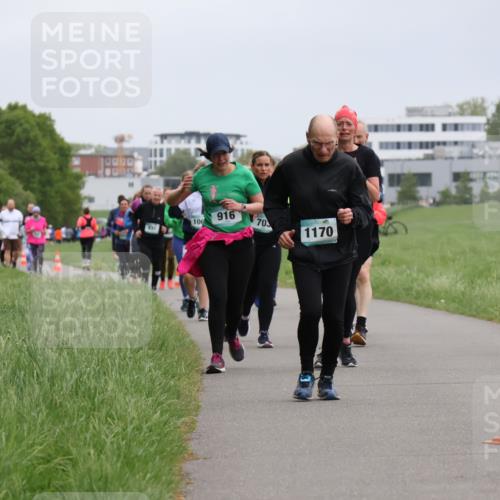04.05.2025 - 8. Wedeler Halbmarathon Yannick Fuchs http://msf.ph/oto/7829429 04.05.2025 11:17:35 Laufen 916, 106, 70, 697, 1170 meine-sportfotos.de