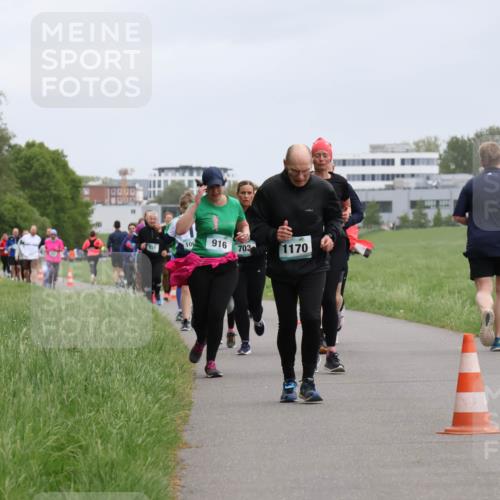 04.05.2025 - 8. Wedeler Halbmarathon Yannick Fuchs http://msf.ph/oto/7829443 04.05.2025 11:17:35 Laufen 106, 916, 703, 1170 meine-sportfotos.de