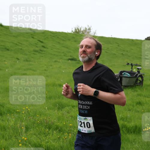 04.05.2025 - 8. Wedeler Halbmarathon Yannick Fuchs http://msf.ph/oto/7829475 04.05.2025 11:17:39 Laufen 210, 139 meine-sportfotos.de