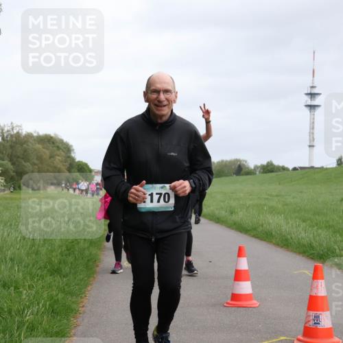 04.05.2025 - 8. Wedeler Halbmarathon Yannick Fuchs http://msf.ph/oto/7829485 04.05.2025 11:17:42 Laufen 170 meine-sportfotos.de