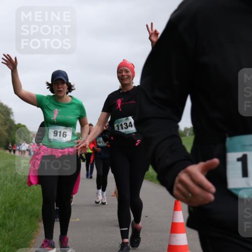 04.05.2025 - 8. Wedeler Halbmarathon Yannick Fuchs http://msf.ph/oto/7829512 04.05.2025 11:17:44 Laufen 916, 1134, 1170 meine-sportfotos.de