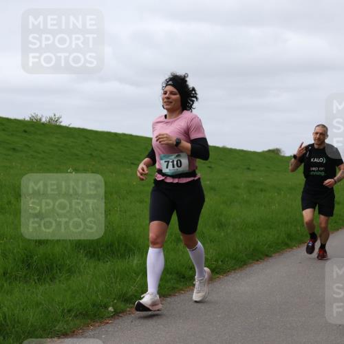 04.05.2025 - 8. Wedeler Halbmarathon Yannick Fuchs http://msf.ph/oto/7829513 04.05.2025 11:36:43 Laufen 710 meine-sportfotos.de