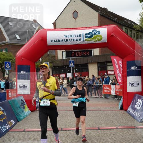 04.05.2025 - 8. Wedeler Halbmarathon Felixshl http://msf.ph/oto/7829538 04.05.2025 12:08:42 Ziel 93, 1153 meine-sportfotos.de