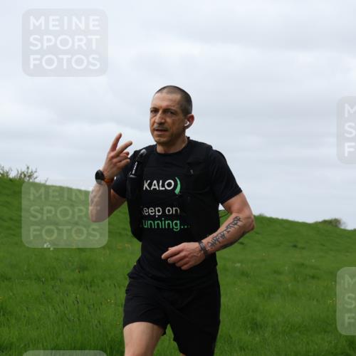 04.05.2025 - 8. Wedeler Halbmarathon Yannick Fuchs http://msf.ph/oto/7829549 04.05.2025 11:36:44 Laufen  meine-sportfotos.de