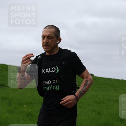 04.05.2025 - 8. Wedeler Halbmarathon Yannick Fuchs http://msf.ph/oto/7829557 04.05.2025 11:36:45 Laufen  meine-sportfotos.de