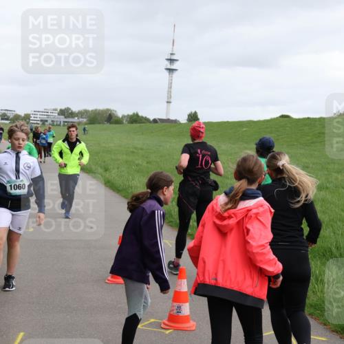 04.05.2025 - 8. Wedeler Halbmarathon Yannick Fuchs http://msf.ph/oto/7829586 04.05.2025 11:17:49 Laufen 1060, 10 meine-sportfotos.de