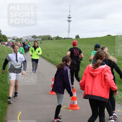 04.05.2025 - 8. Wedeler Halbmarathon Yannick Fuchs http://msf.ph/oto/7829590 04.05.2025 11:17:49 Laufen 1060, 10 meine-sportfotos.de