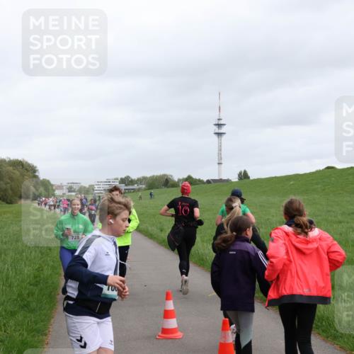 04.05.2025 - 8. Wedeler Halbmarathon Yannick Fuchs http://msf.ph/oto/7829604 04.05.2025 11:17:50 Laufen 728 meine-sportfotos.de