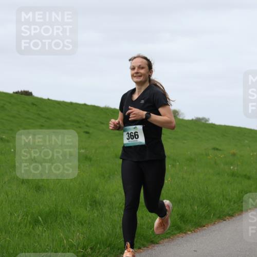 04.05.2025 - 8. Wedeler Halbmarathon Yannick Fuchs http://msf.ph/oto/7829617 04.05.2025 11:36:53 Laufen 366 meine-sportfotos.de