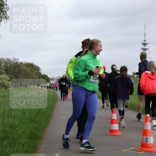04.05.2025 - 8. Wedeler Halbmarathon Yannick Fuchs http://msf.ph/oto/7829622 04.05.2025 11:17:52 Laufen 728 meine-sportfotos.de