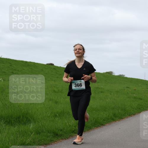 04.05.2025 - 8. Wedeler Halbmarathon Yannick Fuchs http://msf.ph/oto/7829632 04.05.2025 11:36:54 Laufen 366 meine-sportfotos.de