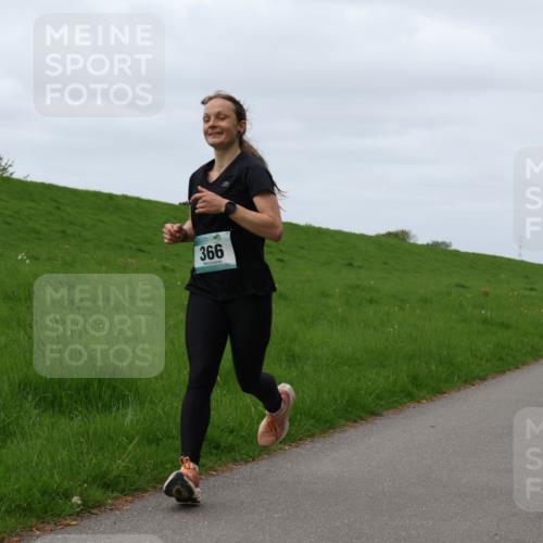 04.05.2025 - 8. Wedeler Halbmarathon Yannick Fuchs http://msf.ph/oto/7829641 04.05.2025 11:36:54 Laufen 366 meine-sportfotos.de