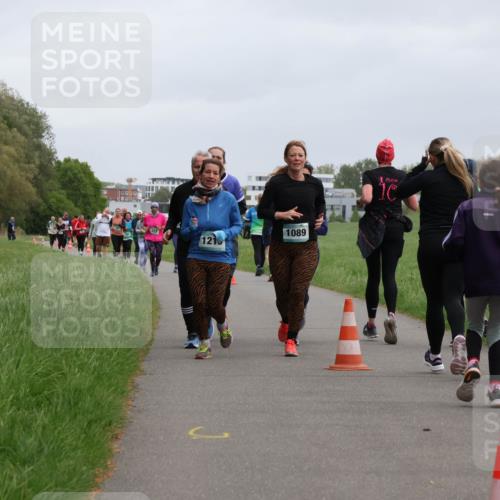 04.05.2025 - 8. Wedeler Halbmarathon Yannick Fuchs http://msf.ph/oto/7829659 04.05.2025 11:17:54 Laufen 10000, 121, 1089, 10 meine-sportfotos.de