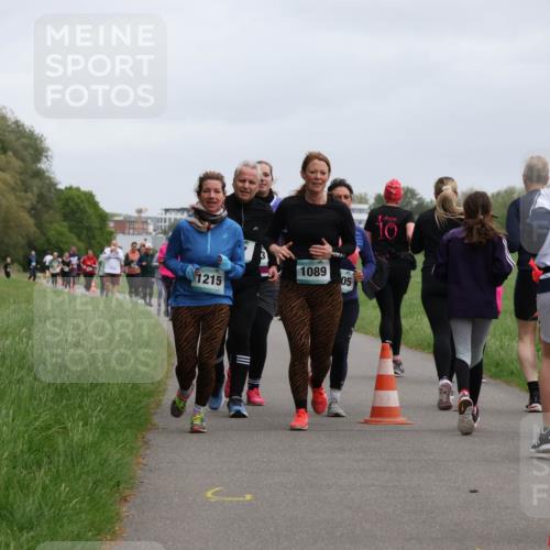 04.05.2025 - 8. Wedeler Halbmarathon Yannick Fuchs http://msf.ph/oto/7829686 04.05.2025 11:17:55 Laufen 1215, 1089, 05, 10 meine-sportfotos.de