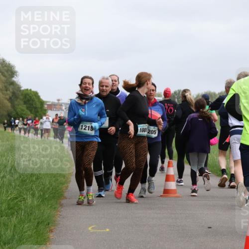 04.05.2025 - 8. Wedeler Halbmarathon Yannick Fuchs http://msf.ph/oto/7829688 04.05.2025 11:17:56 Laufen 10892, 1219, 205, 10 meine-sportfotos.de