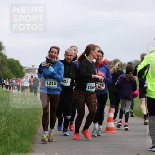 04.05.2025 - 8. Wedeler Halbmarathon Yannick Fuchs http://msf.ph/oto/7829702 04.05.2025 11:17:56 Laufen 10000, 1215, 637, 1089, 1988 meine-sportfotos.de