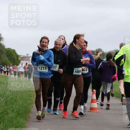 04.05.2025 - 8. Wedeler Halbmarathon Yannick Fuchs http://msf.ph/oto/7829704 04.05.2025 11:17:56 Laufen 1215, 37, 1089, 19 meine-sportfotos.de