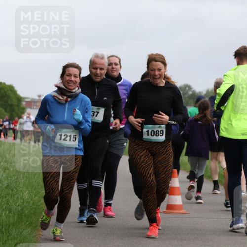 04.05.2025 - 8. Wedeler Halbmarathon Yannick Fuchs http://msf.ph/oto/7829708 04.05.2025 11:17:57 Laufen 1215, 37, 1089, 1986, 2015 meine-sportfotos.de