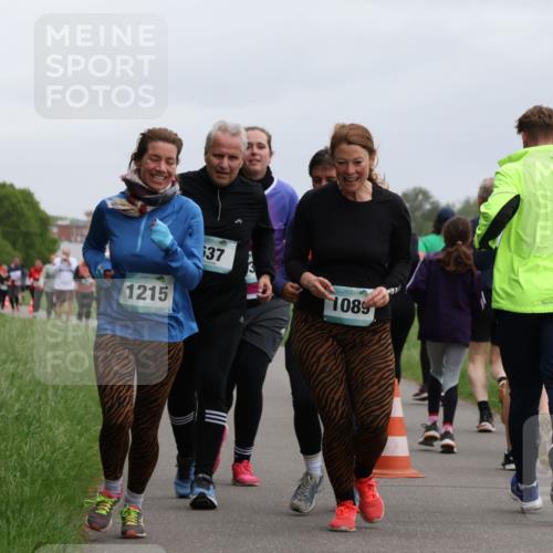 04.05.2025 - 8. Wedeler Halbmarathon Yannick Fuchs http://msf.ph/oto/7829710 04.05.2025 11:17:57 Laufen 1215, 37, 1089, 1986, 2015 meine-sportfotos.de