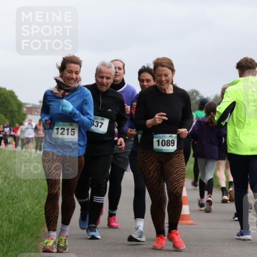 04.05.2025 - 8. Wedeler Halbmarathon Yannick Fuchs http://msf.ph/oto/7829712 04.05.2025 11:17:57 Laufen 1215, 37, 1089, 1986, 20 meine-sportfotos.de