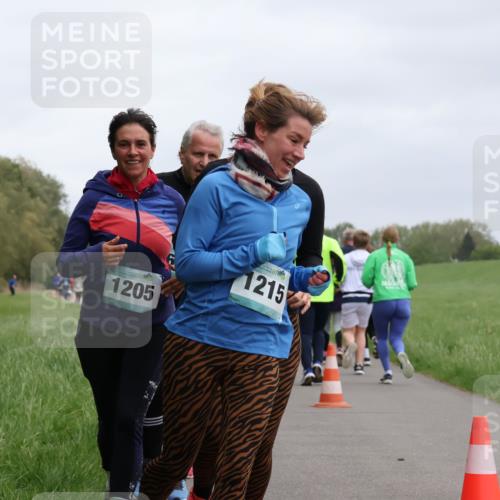 04.05.2025 - 8. Wedeler Halbmarathon Yannick Fuchs http://msf.ph/oto/7829745 04.05.2025 11:17:59 Laufen 1205, 1215 meine-sportfotos.de