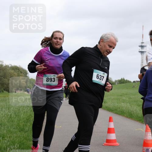 04.05.2025 - 8. Wedeler Halbmarathon Yannick Fuchs http://msf.ph/oto/7829762 04.05.2025 11:18:02 Laufen 893, 637 meine-sportfotos.de
