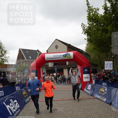 04.05.2025 - 8. Wedeler Halbmarathon Felixshl http://msf.ph/oto/7829776 04.05.2025 12:09:02 Ziel 12, 13, 479, 491, 818 meine-sportfotos.de