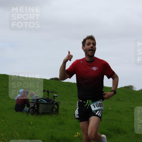 04.05.2025 - 8. Wedeler Halbmarathon Yannick Fuchs http://msf.ph/oto/7829794 04.05.2025 11:18:07 Laufen 1081 meine-sportfotos.de