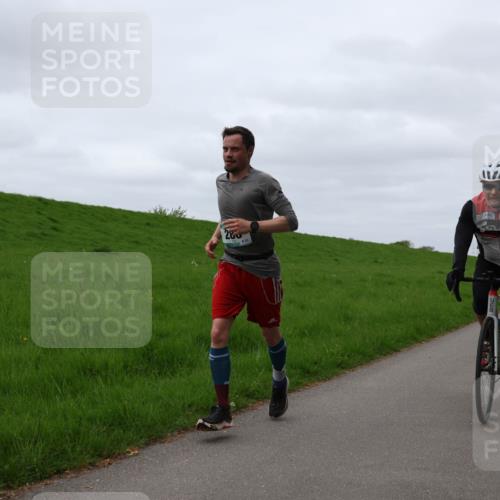04.05.2025 - 8. Wedeler Halbmarathon Yannick Fuchs http://msf.ph/oto/7829795 04.05.2025 11:37:06 Laufen 280 meine-sportfotos.de