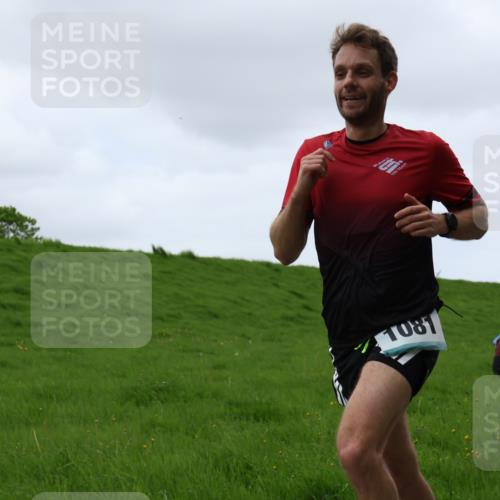 04.05.2025 - 8. Wedeler Halbmarathon Yannick Fuchs http://msf.ph/oto/7829821 04.05.2025 11:18:08 Laufen 1081 meine-sportfotos.de