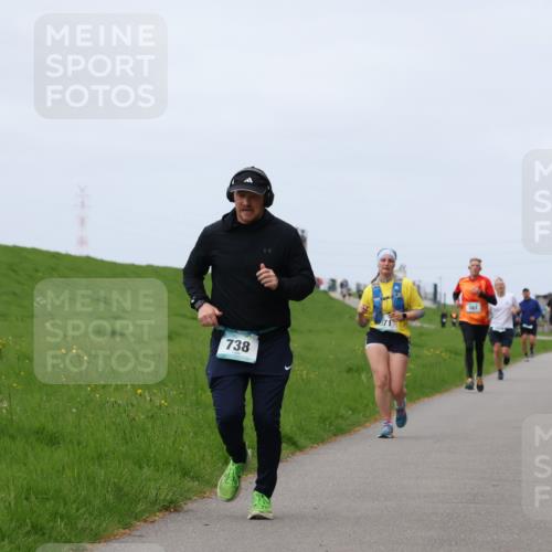 04.05.2025 - 8. Wedeler Halbmarathon Yannick Fuchs http://msf.ph/oto/7829827 04.05.2025 11:37:10 Laufen 738 meine-sportfotos.de