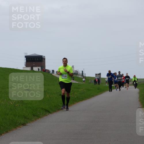 04.05.2025 - 8. Wedeler Halbmarathon Yannick Fuchs http://msf.ph/oto/7829828 04.05.2025 11:18:14 Laufen 1133, 301 meine-sportfotos.de