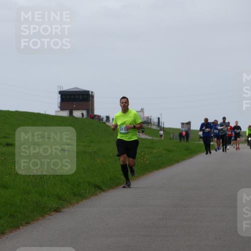 04.05.2025 - 8. Wedeler Halbmarathon Yannick Fuchs http://msf.ph/oto/7829835 04.05.2025 11:18:14 Laufen 1133 meine-sportfotos.de