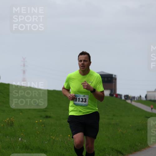 04.05.2025 - 8. Wedeler Halbmarathon Yannick Fuchs http://msf.ph/oto/7829874 04.05.2025 11:18:18 Laufen 1133 meine-sportfotos.de