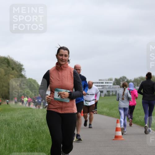 04.05.2025 - 8. Wedeler Halbmarathon Yannick Fuchs http://msf.ph/oto/7829891 04.05.2025 11:18:23 Laufen  meine-sportfotos.de