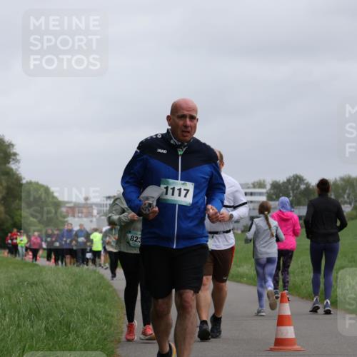 04.05.2025 - 8. Wedeler Halbmarathon Yannick Fuchs http://msf.ph/oto/7829920 04.05.2025 11:18:26 Laufen 823, 1117 meine-sportfotos.de