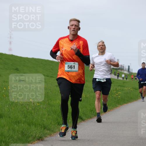 04.05.2025 - 8. Wedeler Halbmarathon Yannick Fuchs http://msf.ph/oto/7829922 04.05.2025 11:37:21 Laufen 561 meine-sportfotos.de