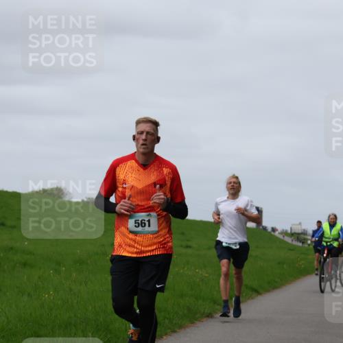 04.05.2025 - 8. Wedeler Halbmarathon Yannick Fuchs http://msf.ph/oto/7829959 04.05.2025 11:37:24 Laufen 561 meine-sportfotos.de