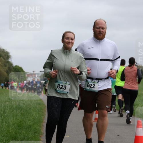 04.05.2025 - 8. Wedeler Halbmarathon Yannick Fuchs http://msf.ph/oto/7829961 04.05.2025 11:18:30 Laufen 823, 822 meine-sportfotos.de