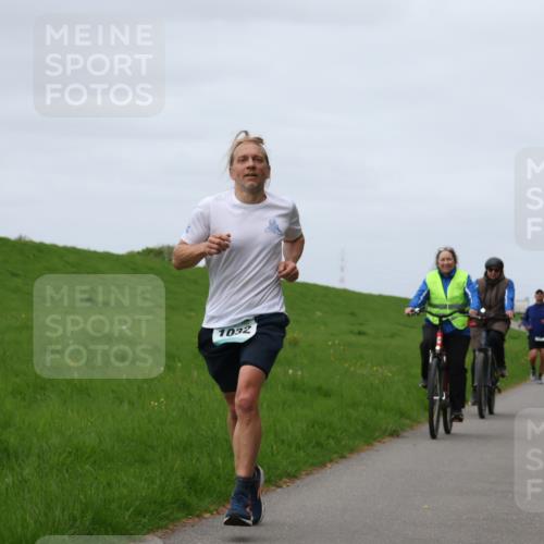 04.05.2025 - 8. Wedeler Halbmarathon Yannick Fuchs http://msf.ph/oto/7829991 04.05.2025 11:37:27 Laufen 1032 meine-sportfotos.de