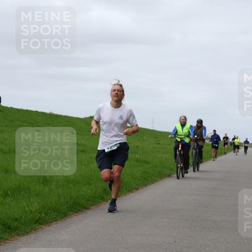 04.05.2025 - 8. Wedeler Halbmarathon Yannick Fuchs http://msf.ph/oto/7829997 04.05.2025 11:37:27 Laufen 10 meine-sportfotos.de