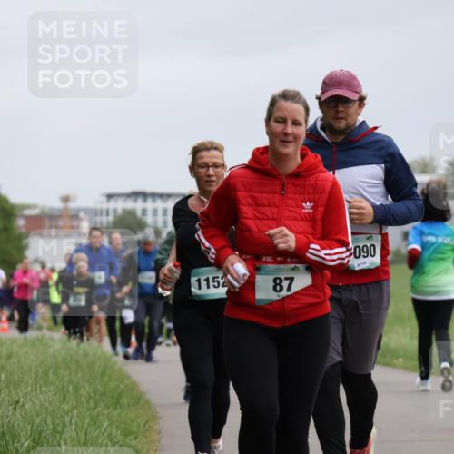 04.05.2025 - 8. Wedeler Halbmarathon Yannick Fuchs http://msf.ph/oto/7830017 04.05.2025 11:18:35 Laufen 1152, 87, 090, 158 meine-sportfotos.de