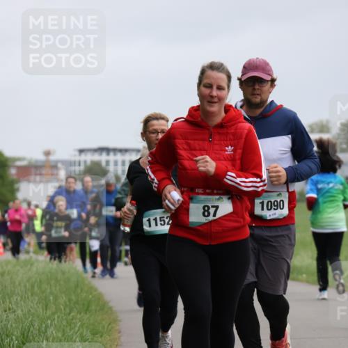 04.05.2025 - 8. Wedeler Halbmarathon Yannick Fuchs http://msf.ph/oto/7830018 04.05.2025 11:18:35 Laufen 1152, 87, 1090, 158 meine-sportfotos.de