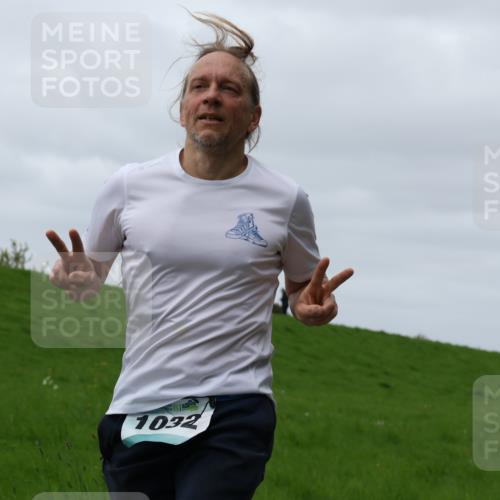 04.05.2025 - 8. Wedeler Halbmarathon Yannick Fuchs http://msf.ph/oto/7830025 04.05.2025 11:37:28 Laufen 1032 meine-sportfotos.de